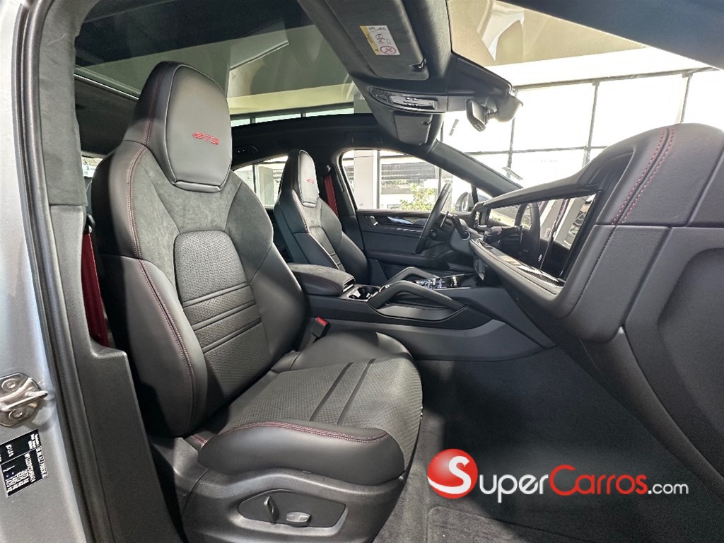 2026 Porsche Cayenne Coupe GTS — foto 6 / 10