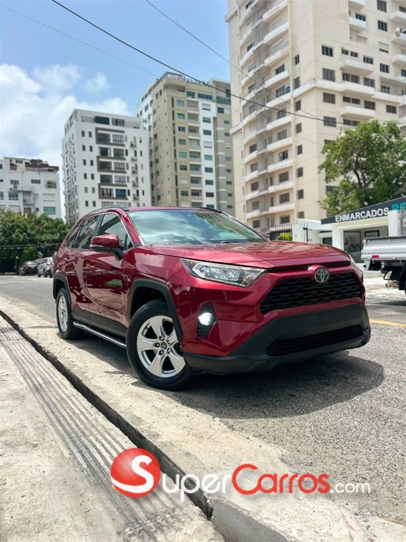2019 Toyota RAV4 XLE — foto 4 / 12