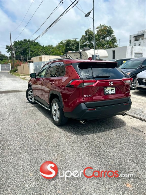 2019 Toyota RAV4 XLE — foto 5 / 12