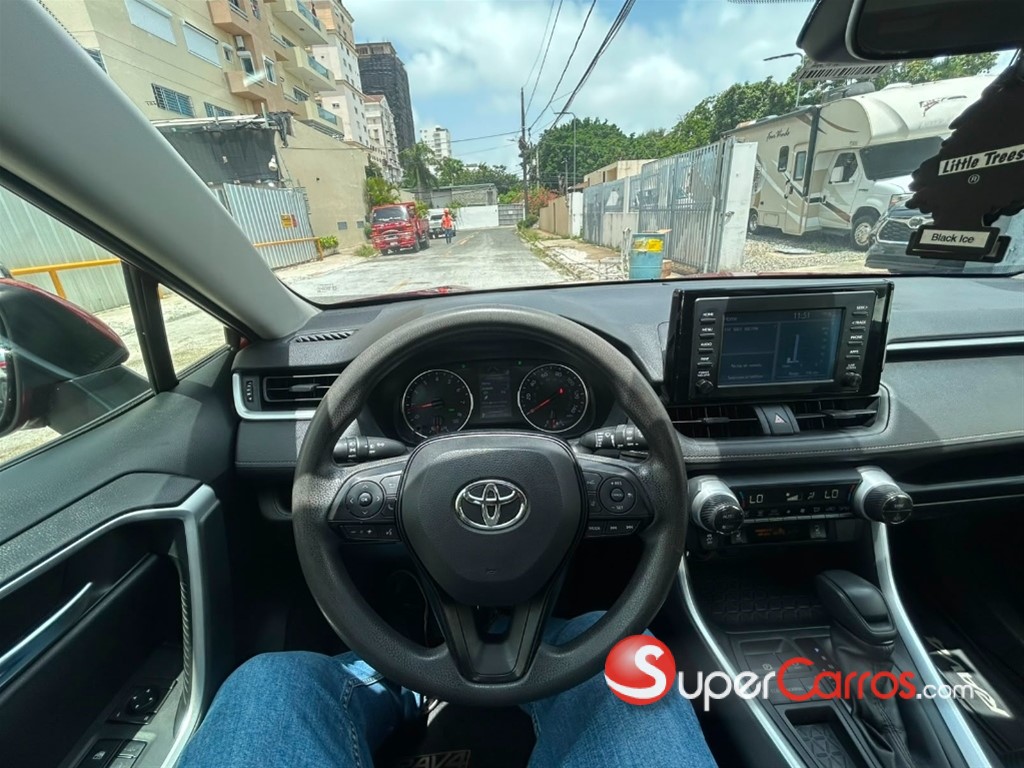 2019 Toyota RAV4 XLE — foto 11 / 12