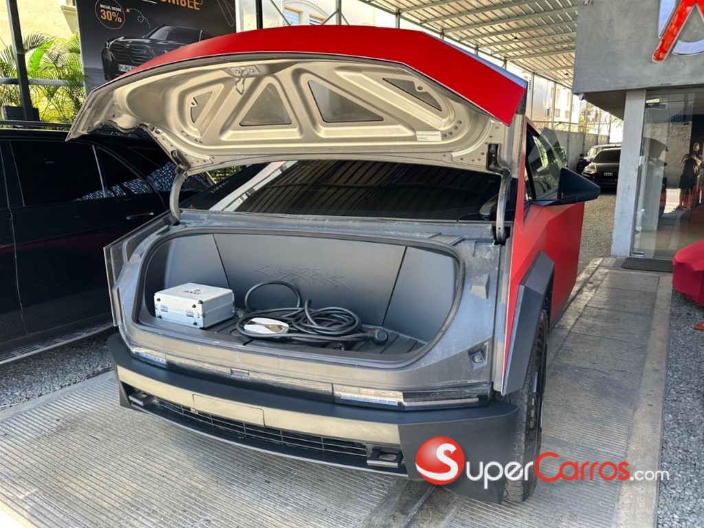 2024 Tesla CyberTruck — foto 3 / 12