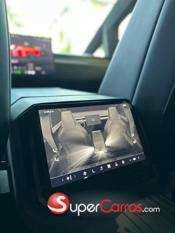 2024 Tesla CyberTruck — foto 5 / 12