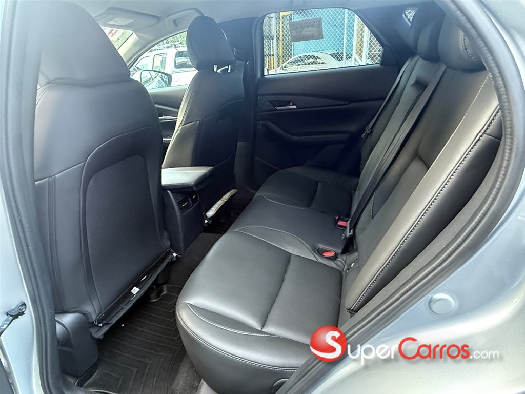 2021 Mazda CX-30 — foto 10 / 12