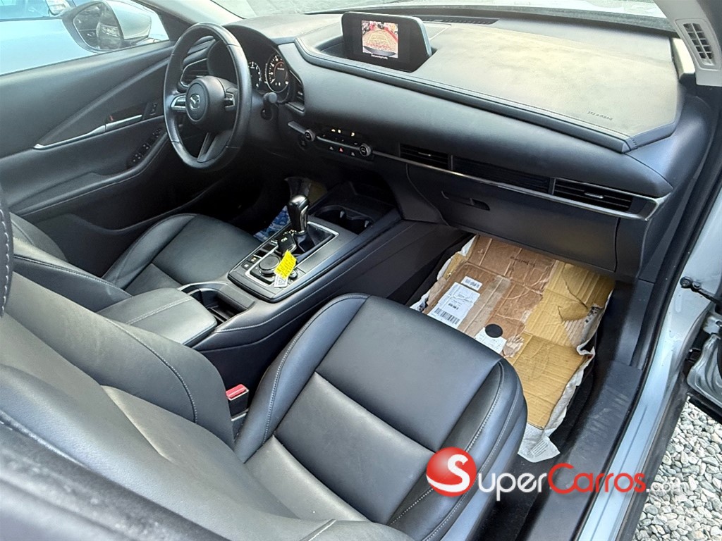 2021 Mazda CX-30 — foto 11 / 12
