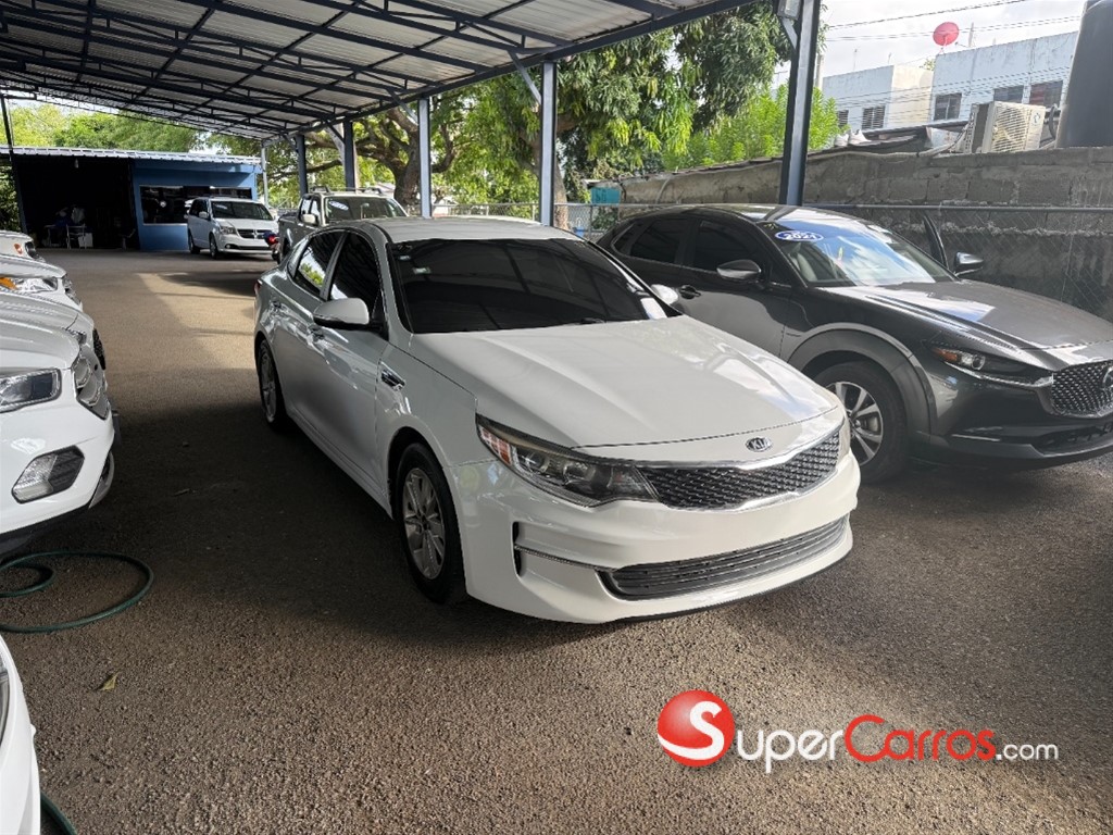 2018 Kia Optima LX — foto 2 / 9