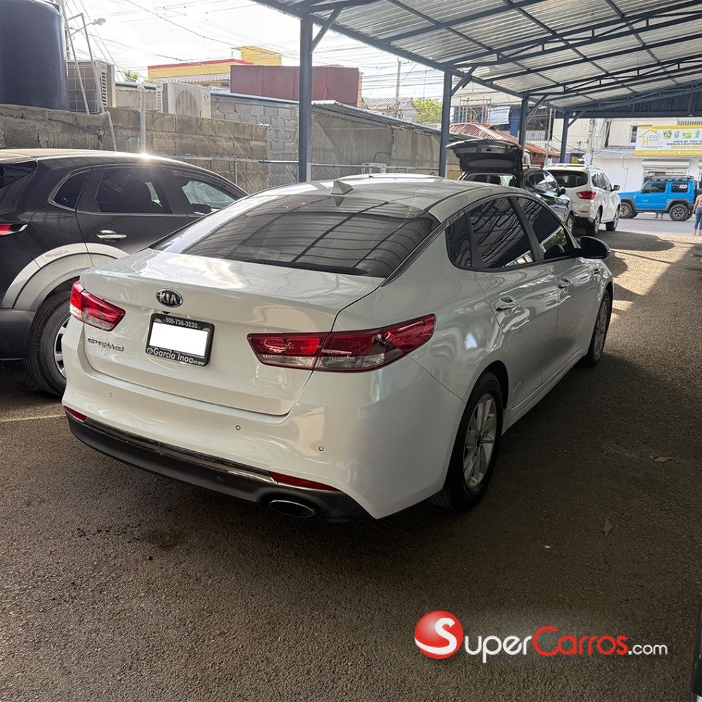 2018 Kia Optima LX — foto 6 / 9