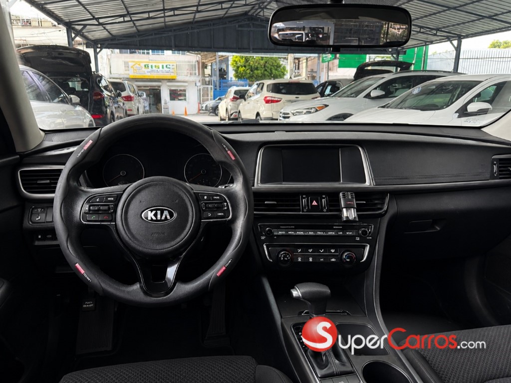 2018 Kia Optima LX — foto 8 / 9