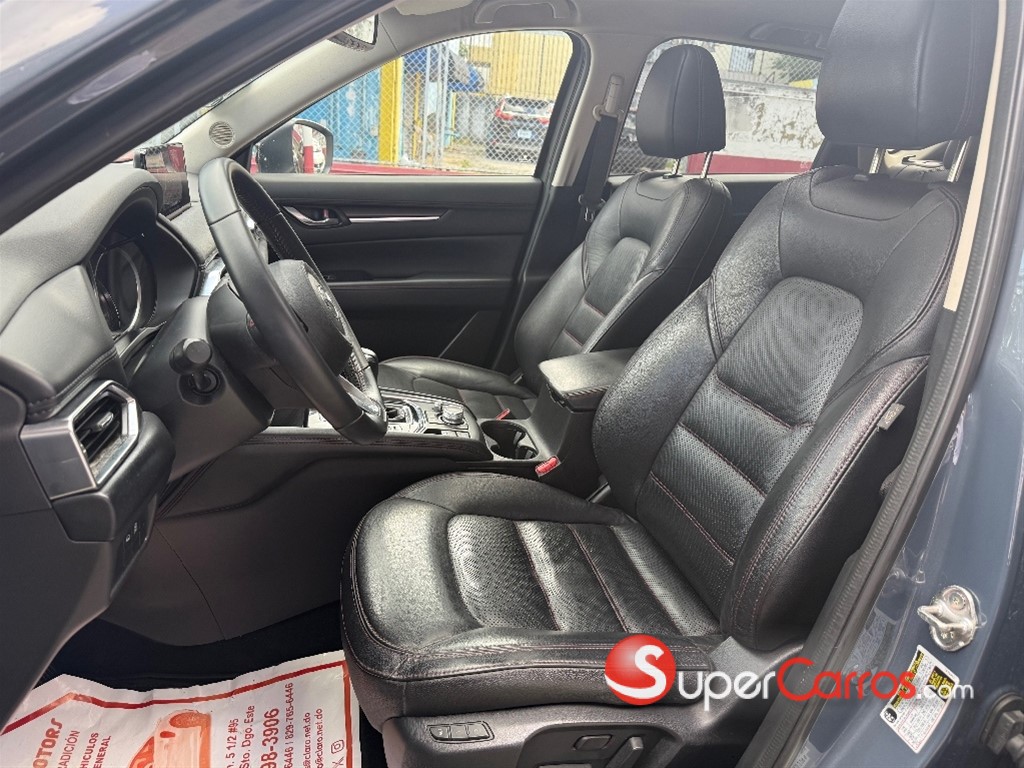 2023 Mazda CX-5 Carbon Edition — foto 8 / 12