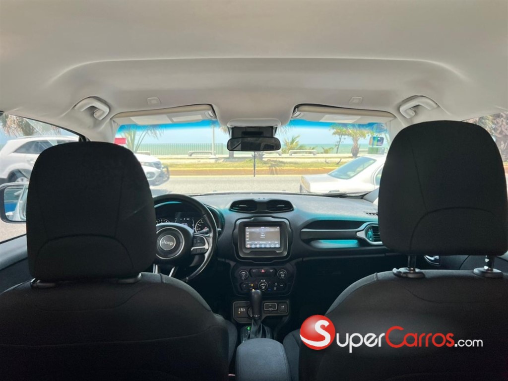 2018 Jeep Renegade Latitude — foto 4 / 11