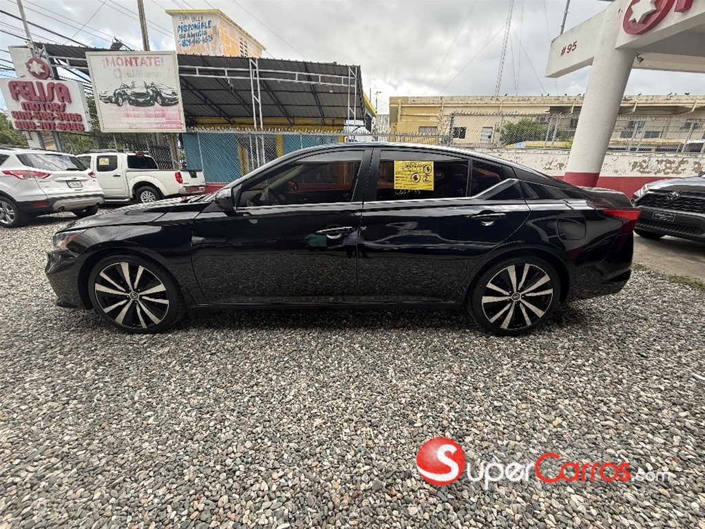 2020 Nissan Altima SR — foto 4 / 12