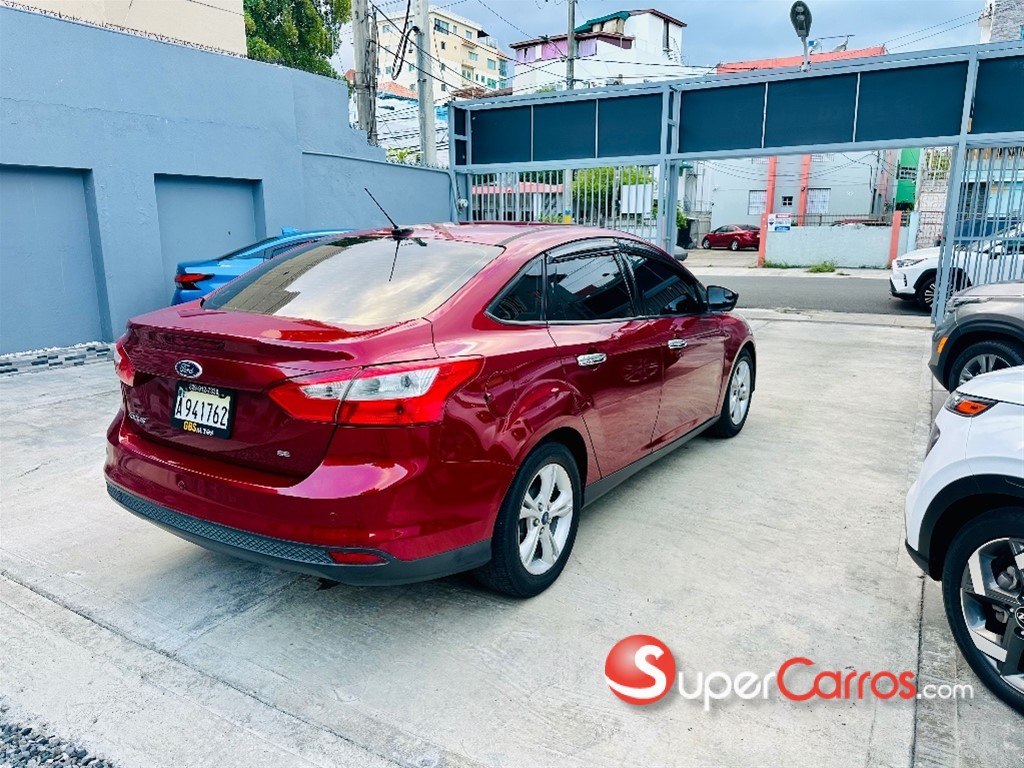 2014 Ford Focus SE — foto 4 / 8