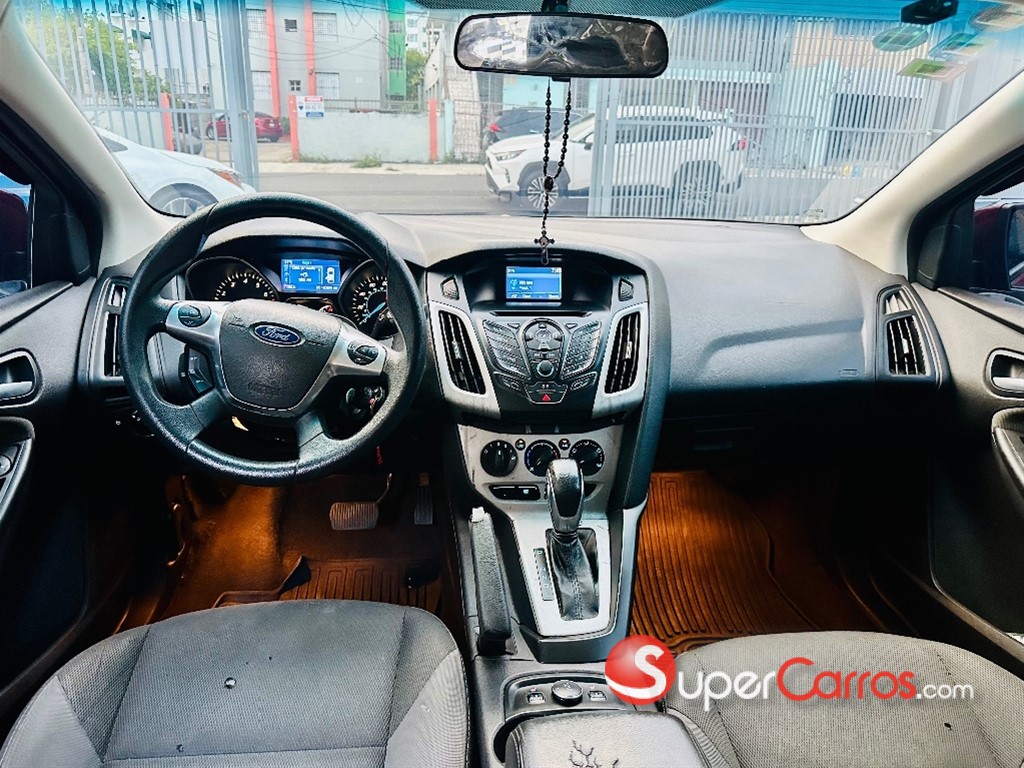 2014 Ford Focus SE — foto 5 / 8
