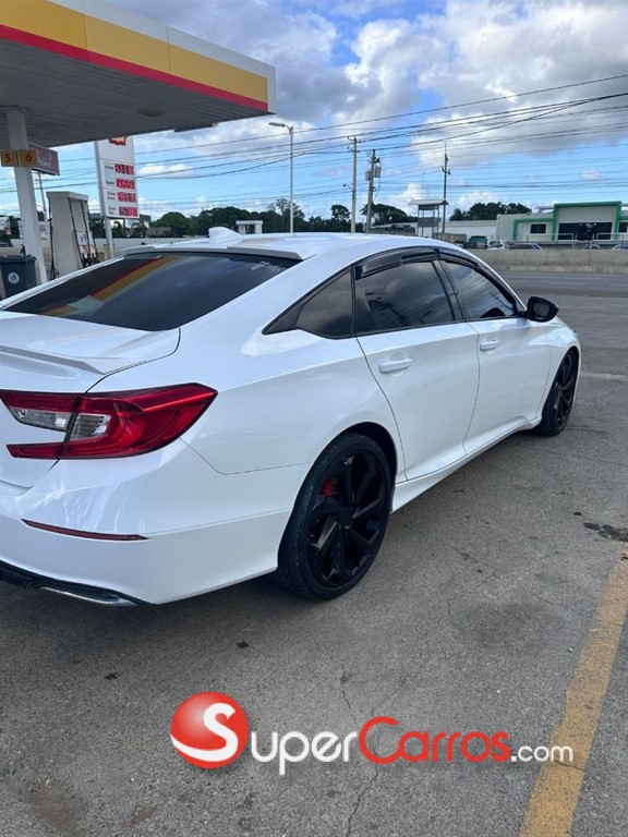 2018 Honda Accord — foto 2 / 6