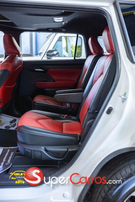 2021 Toyota Highlander XSE — foto 9 / 12