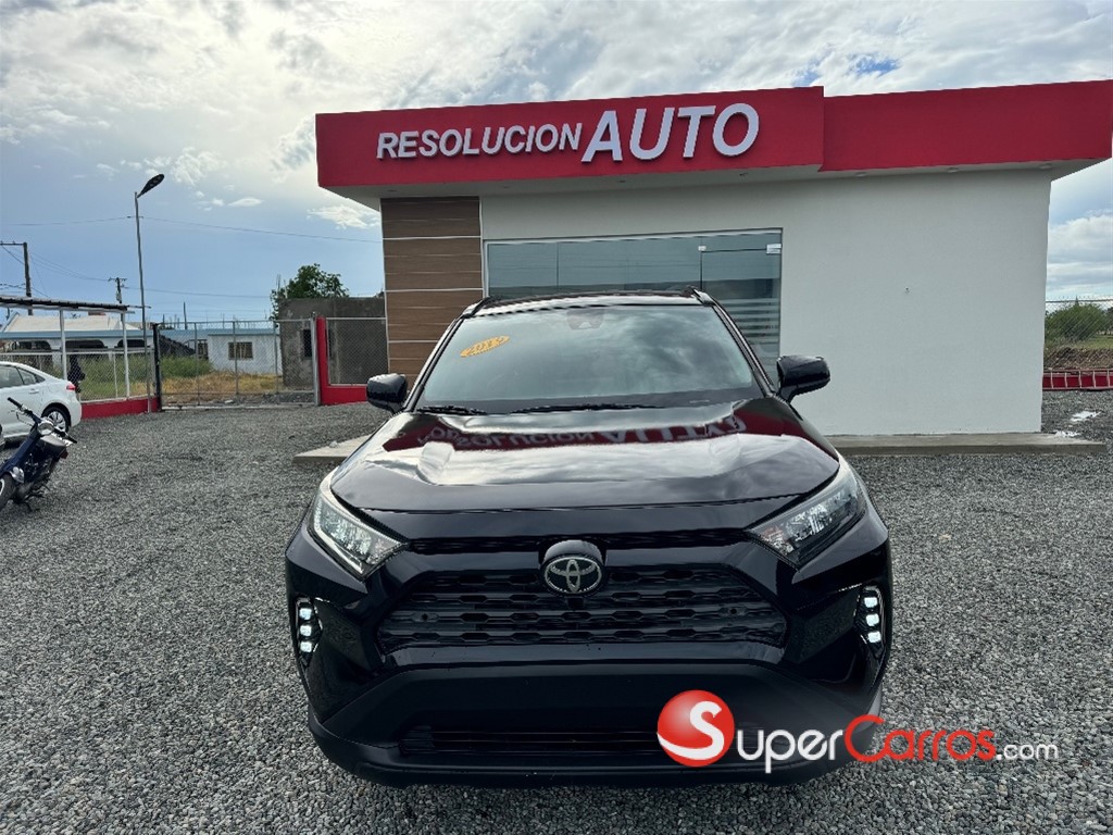 2019 Toyota RAV4 LE