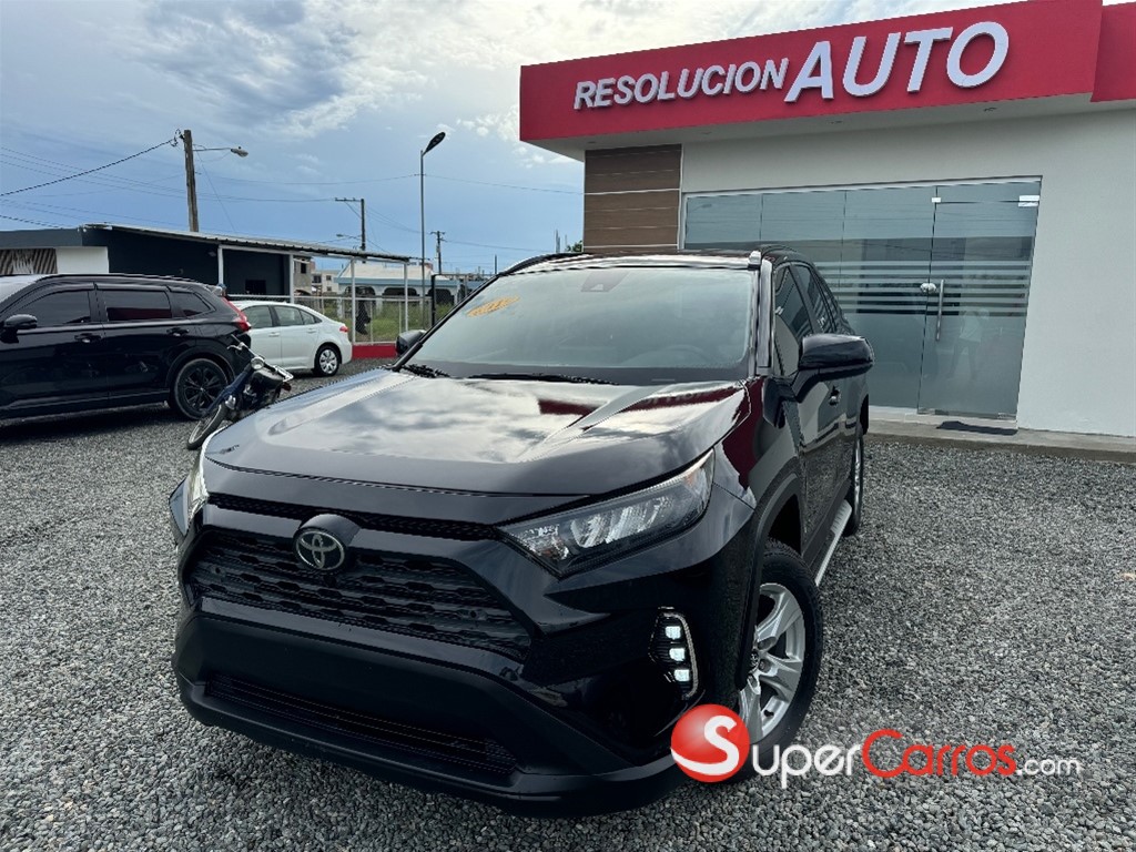 2019 Toyota RAV4 LE — foto 3 / 10