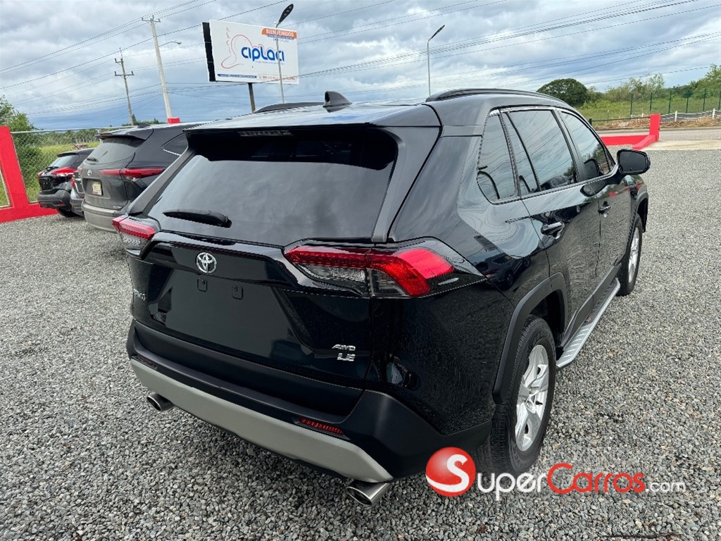 2019 Toyota RAV4 LE — foto 4 / 10
