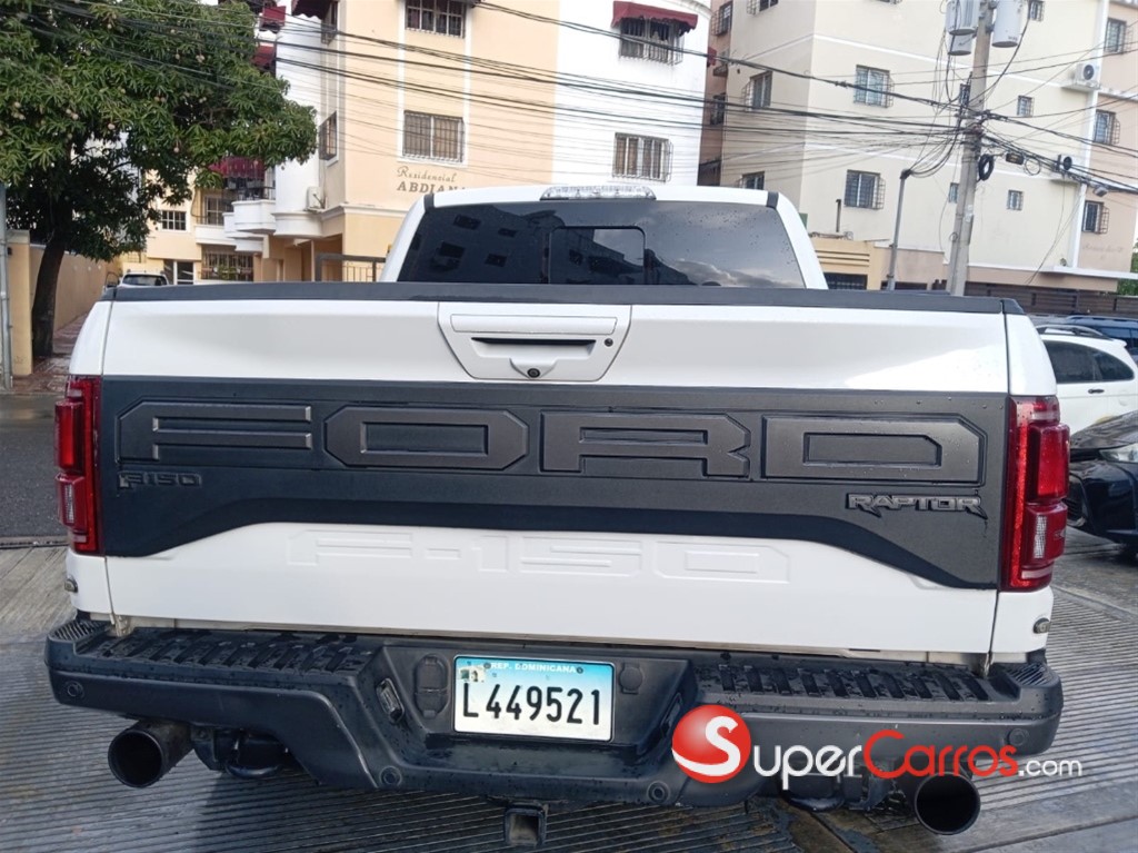 2019 Ford F 150 Raptor SVT — foto 6 / 12