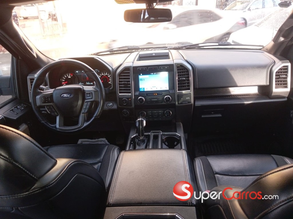 2019 Ford F 150 Raptor SVT — foto 11 / 12