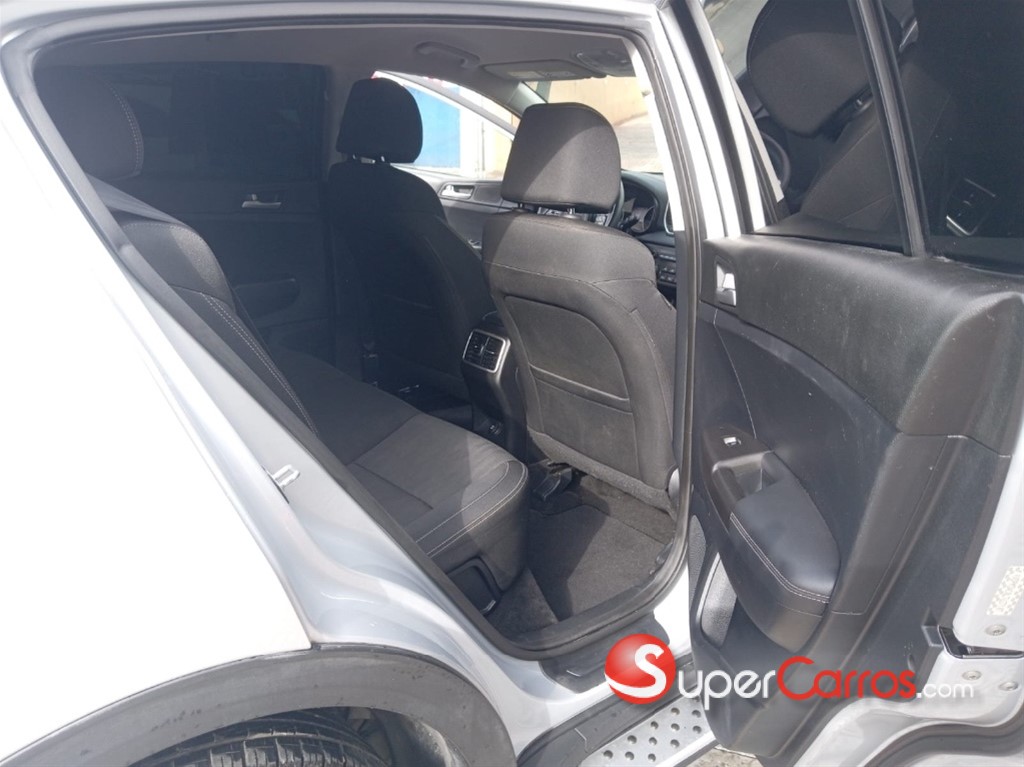 2020 Kia Sportage LX — foto 9 / 11