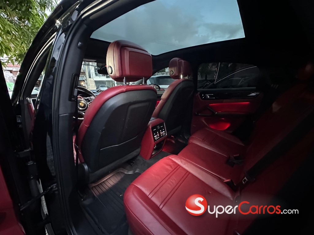 2021 Porsche Cayenne Coupe — foto 7 / 9