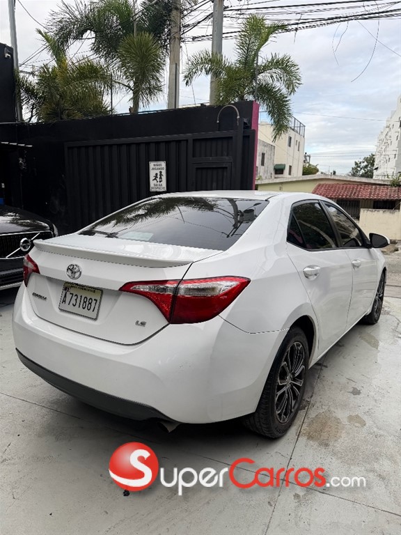 2014 Toyota Corolla LE — foto 4 / 12