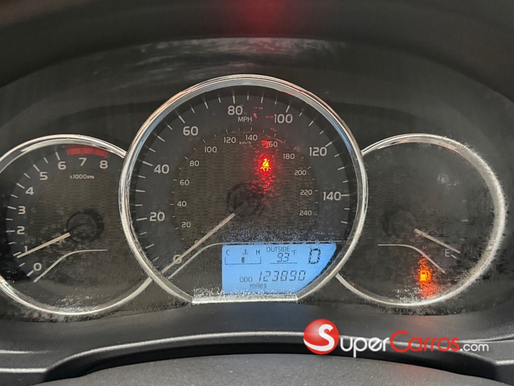 2014 Toyota Corolla LE — foto 11 / 12