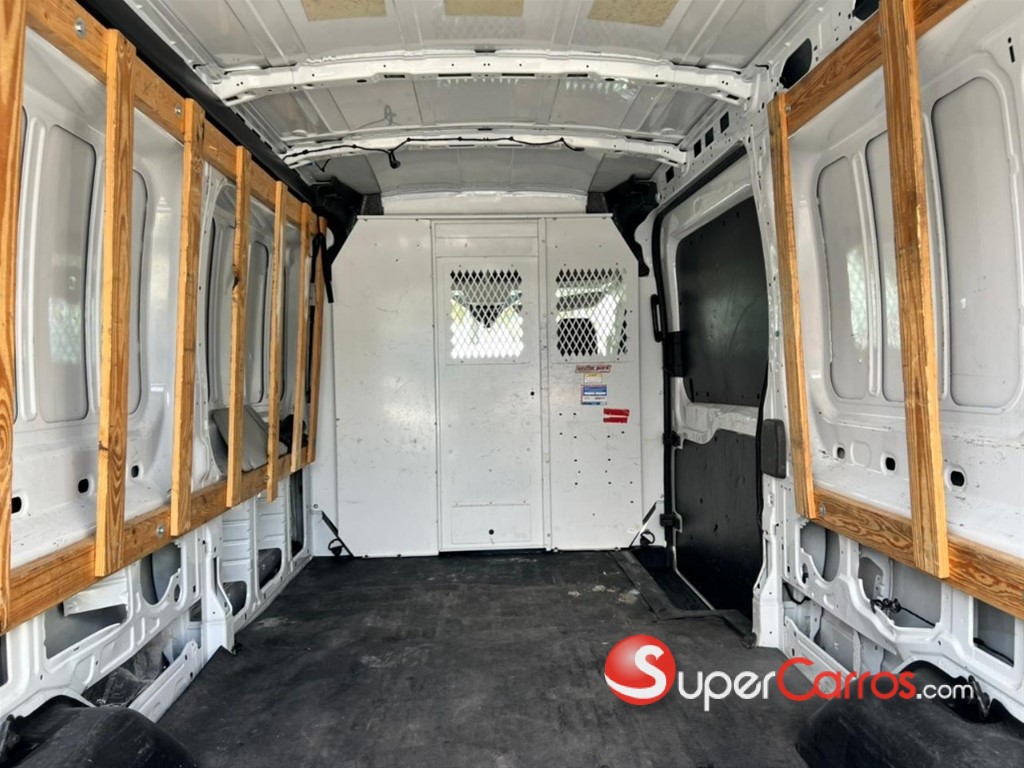 2020 Ford Transit 250 Cargo — foto 10 / 11