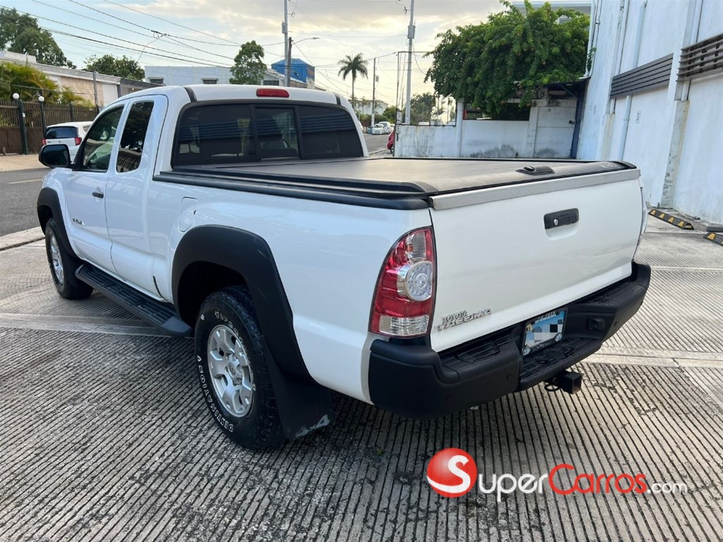 2015 Toyota Tacoma — foto 3 / 10
