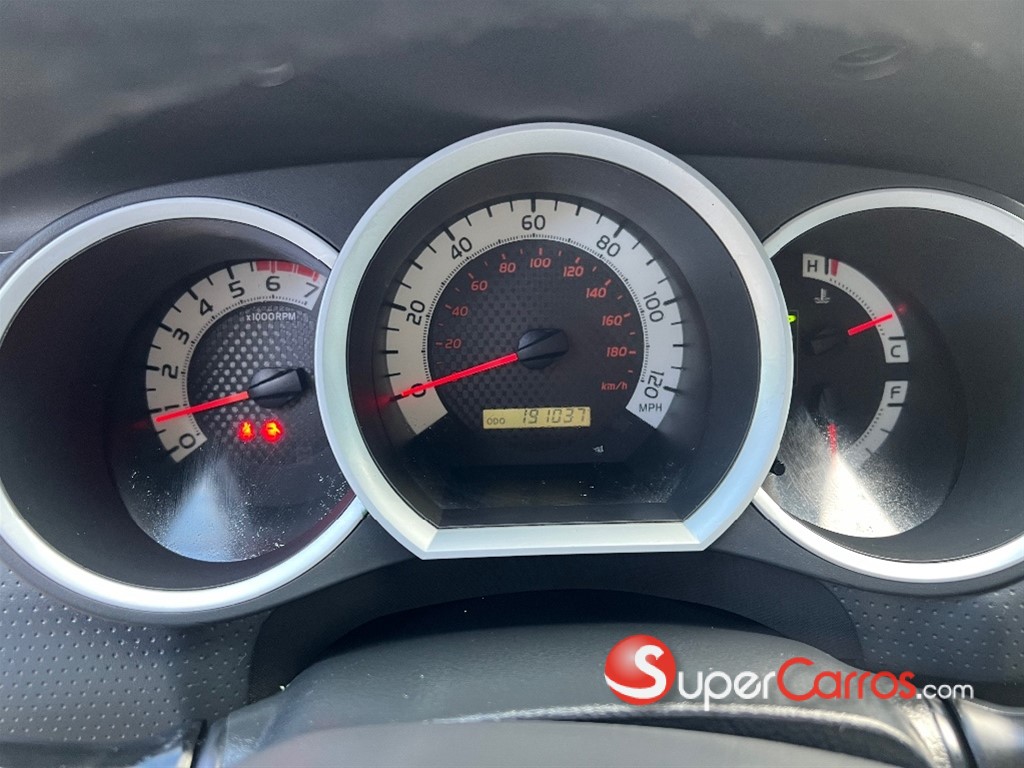 2015 Toyota Tacoma — foto 6 / 10
