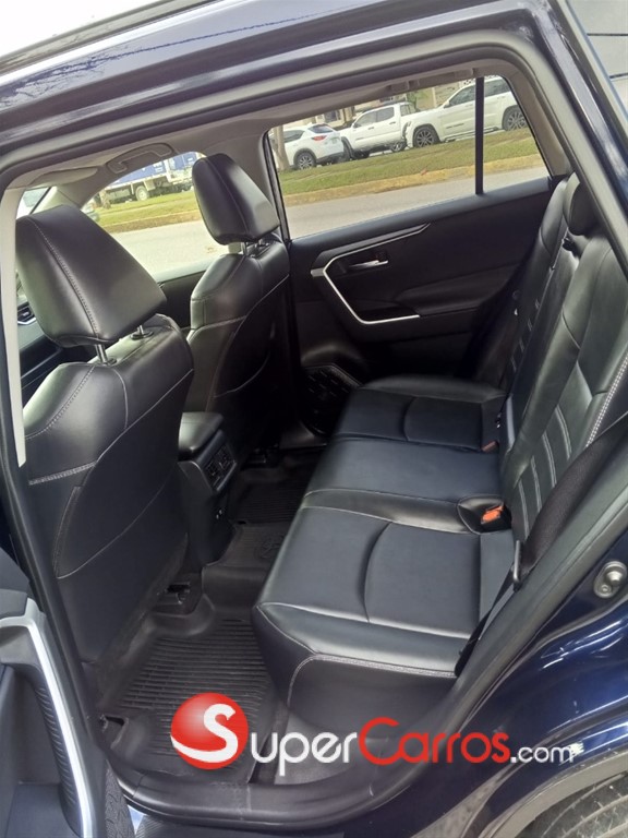 2021 Toyota RAV4 XLE Premium — foto 11 / 11