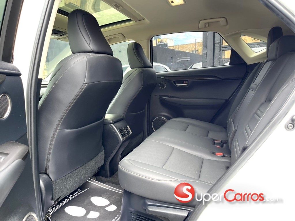 2021 Lexus NX 300 — foto 8 / 11