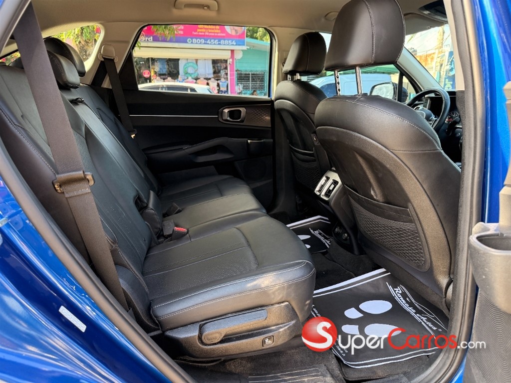 2022 Kia Sorento S — foto 8 / 10