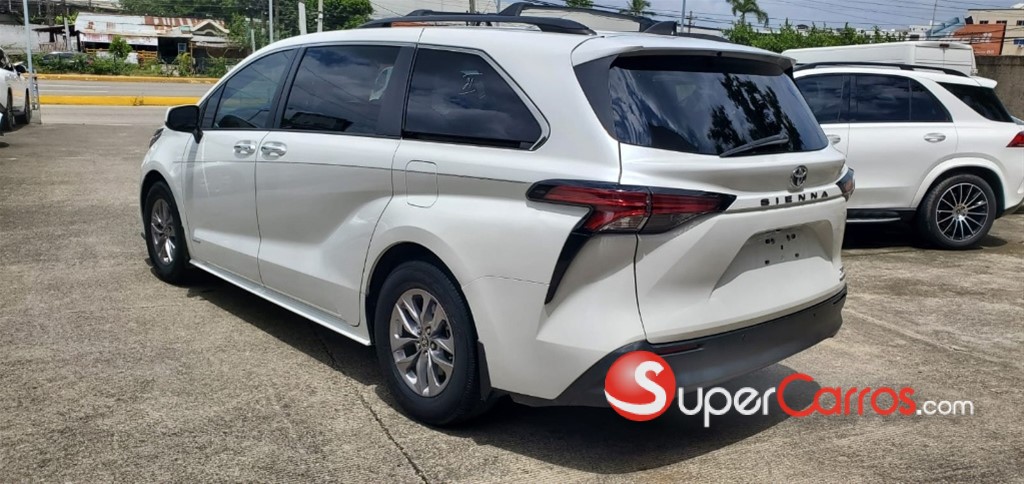 2021 Toyota Sienna XLE Premium — foto 5 / 10