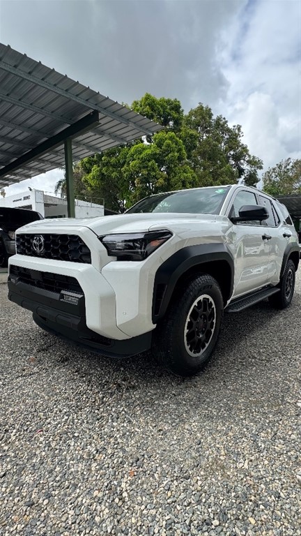 2025 Toyota 4 Runner TRD Off-Road Premium — foto 3 / 10