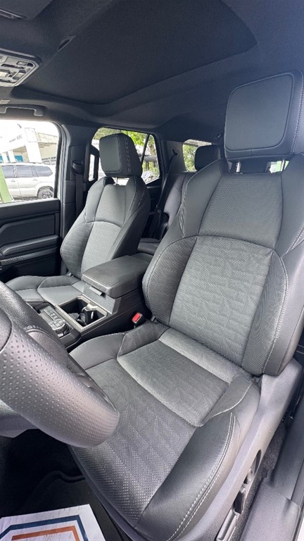 2025 Toyota 4 Runner TRD Off-Road Premium — foto 8 / 10