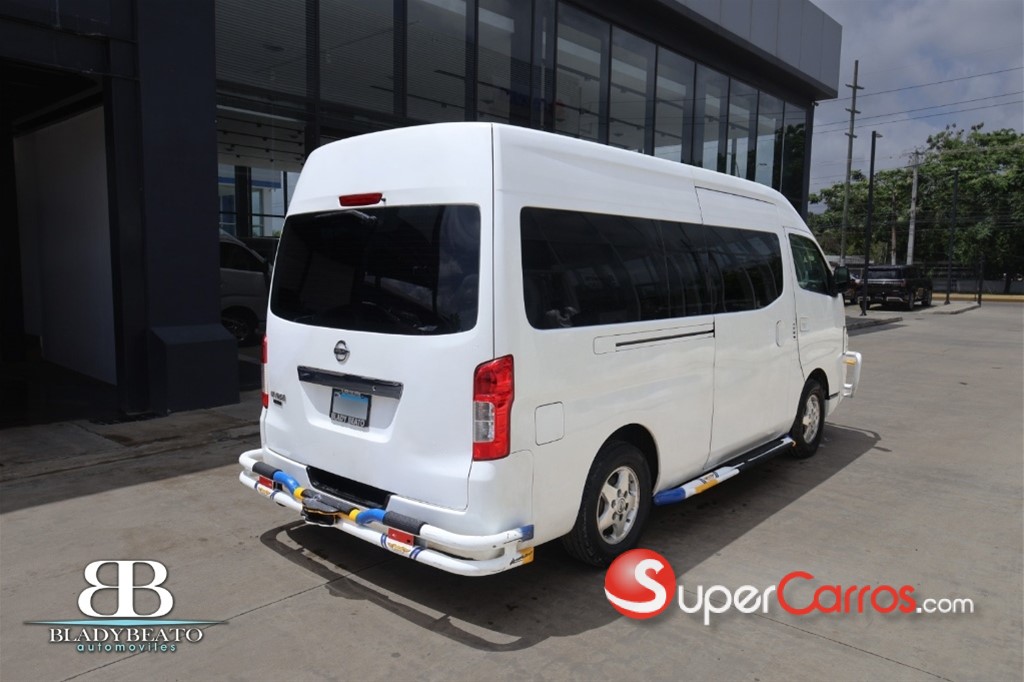 2020 Nissan Urvan NV 350 — foto 10 / 12