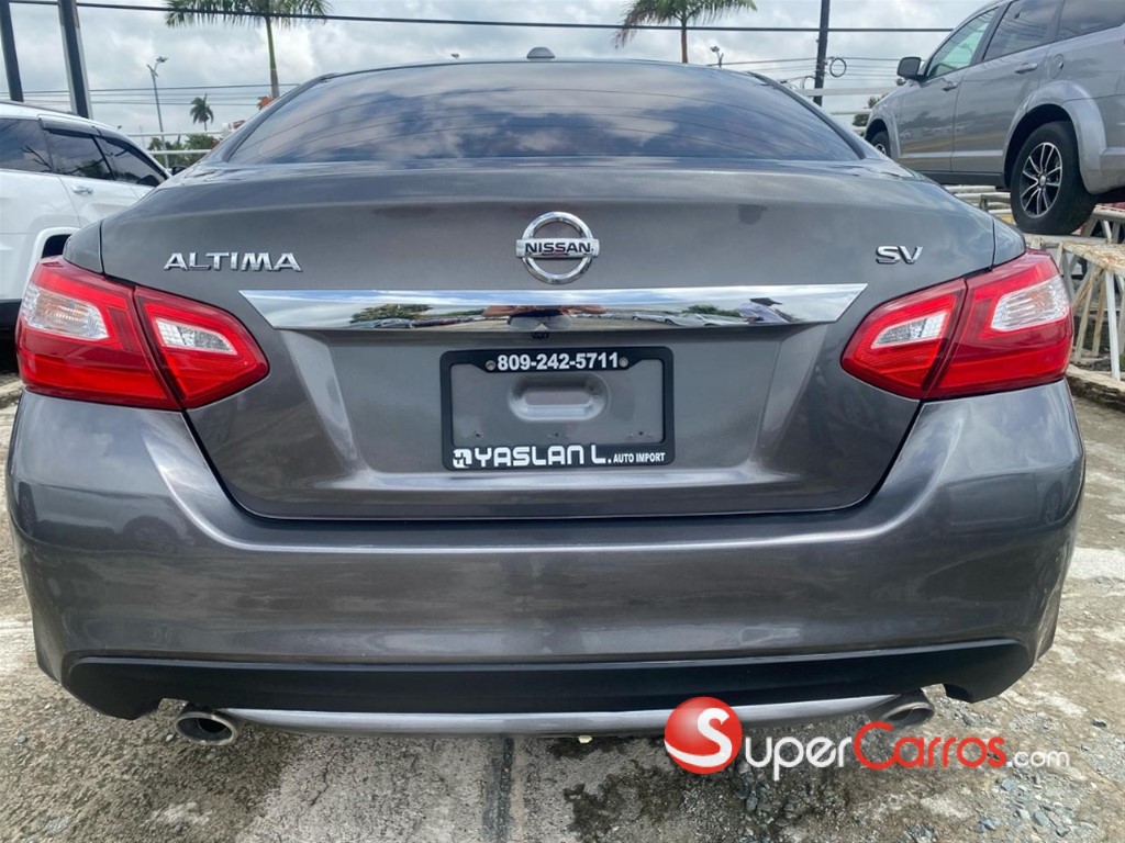 2017 Nissan Altima SV — foto 7 / 10