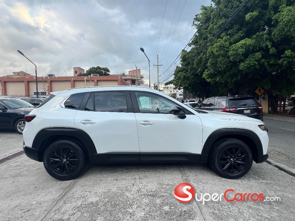 2024 Mazda CX-50 Preferred — foto 4 / 12