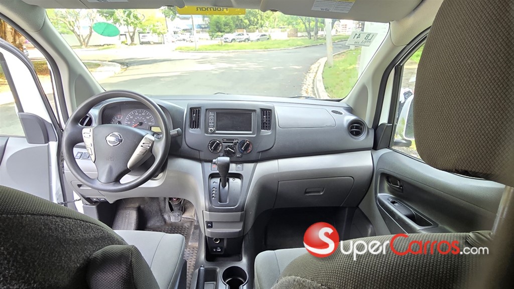 2021 Nissan NV 200 — foto 6 / 10