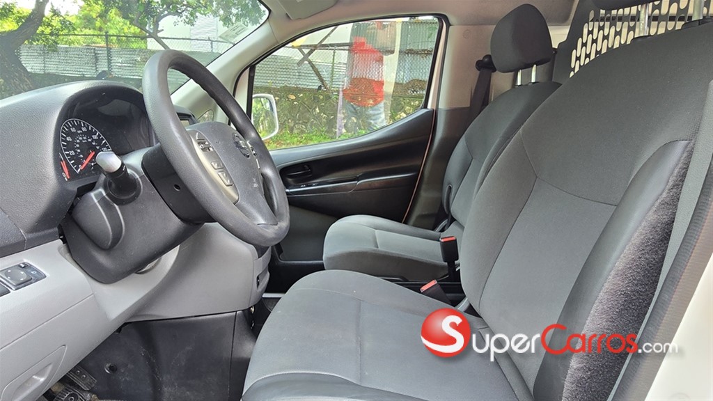 2021 Nissan NV 200 — foto 7 / 10