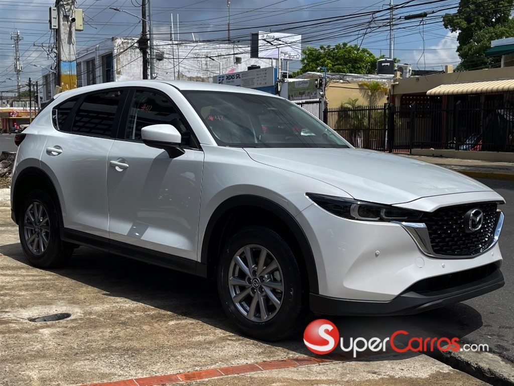 2027 Mazda CX-5 CE — foto 3 / 10