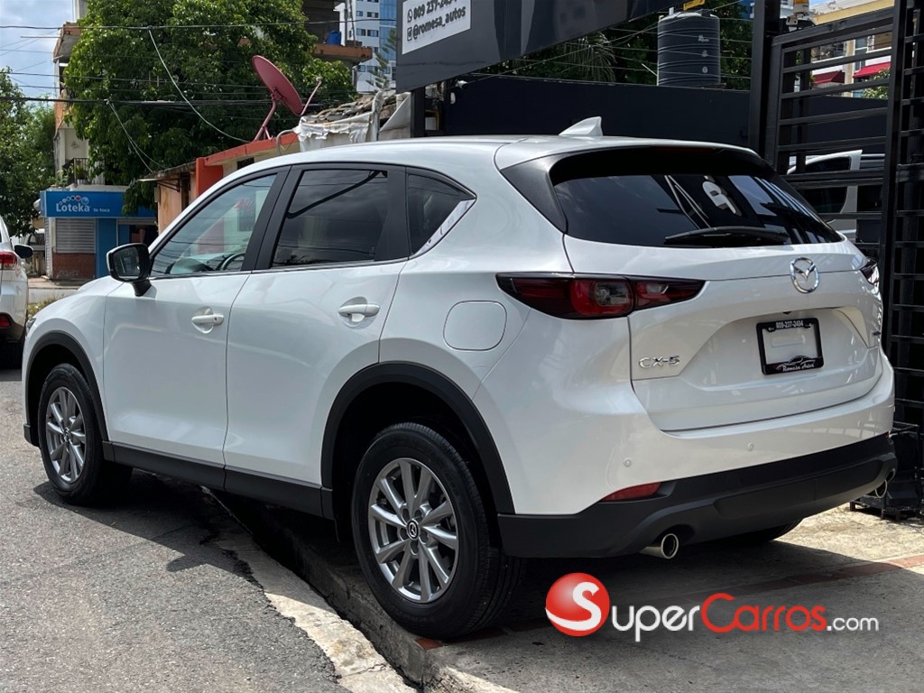 2027 Mazda CX-5 CE — foto 5 / 10