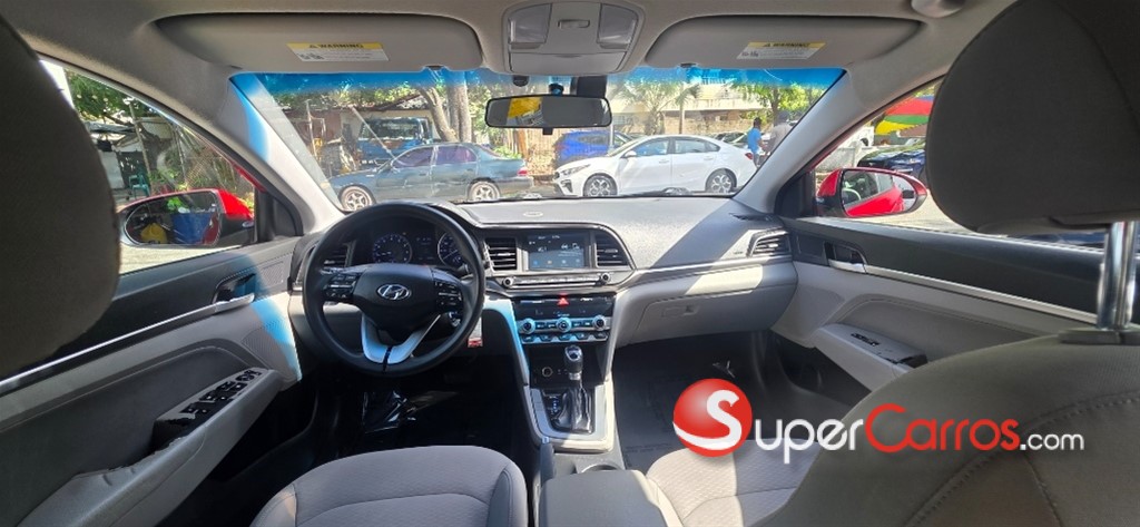 2020 Hyundai Elantra SEL — foto 8 / 11