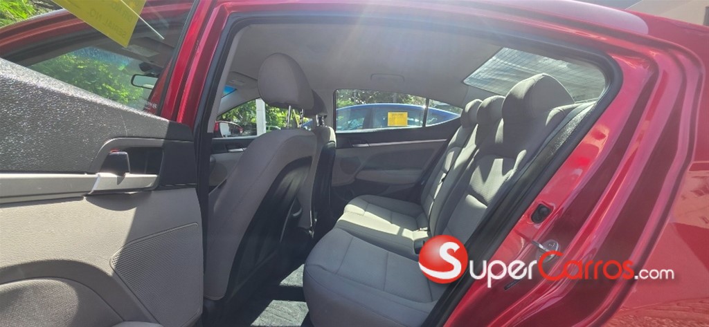 2020 Hyundai Elantra SEL — foto 10 / 11