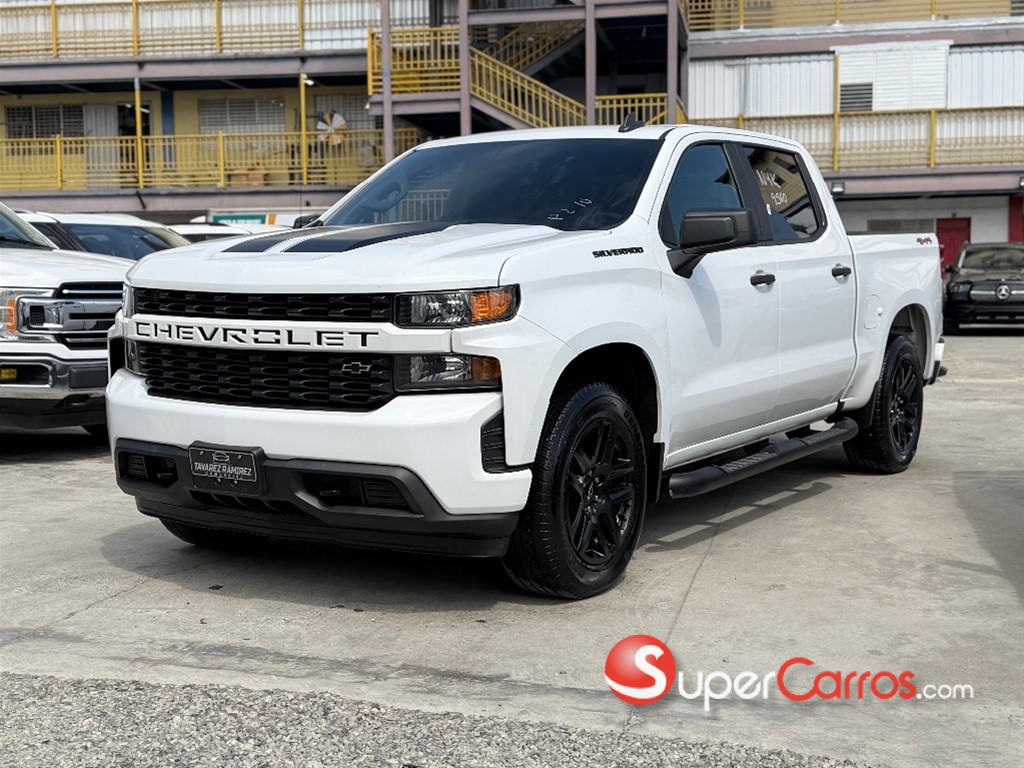2021 Chevrolet Silverado Custom