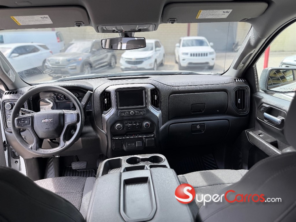 2021 Chevrolet Silverado Custom — foto 9 / 12