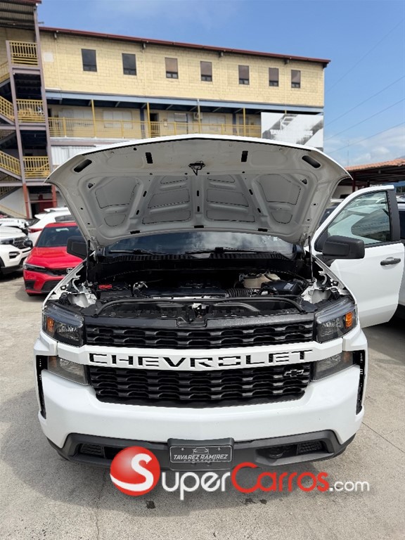 2021 Chevrolet Silverado Custom — foto 11 / 12