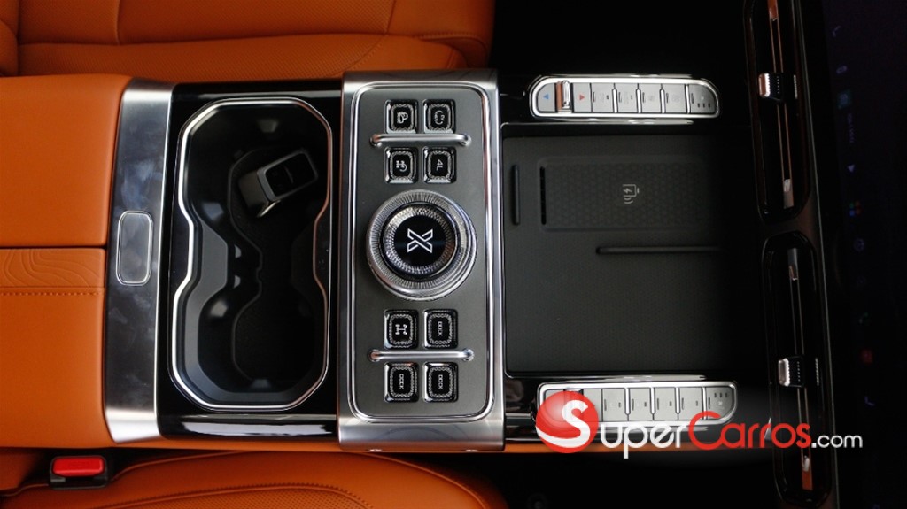2027 Jetour G700 — foto 6 / 12