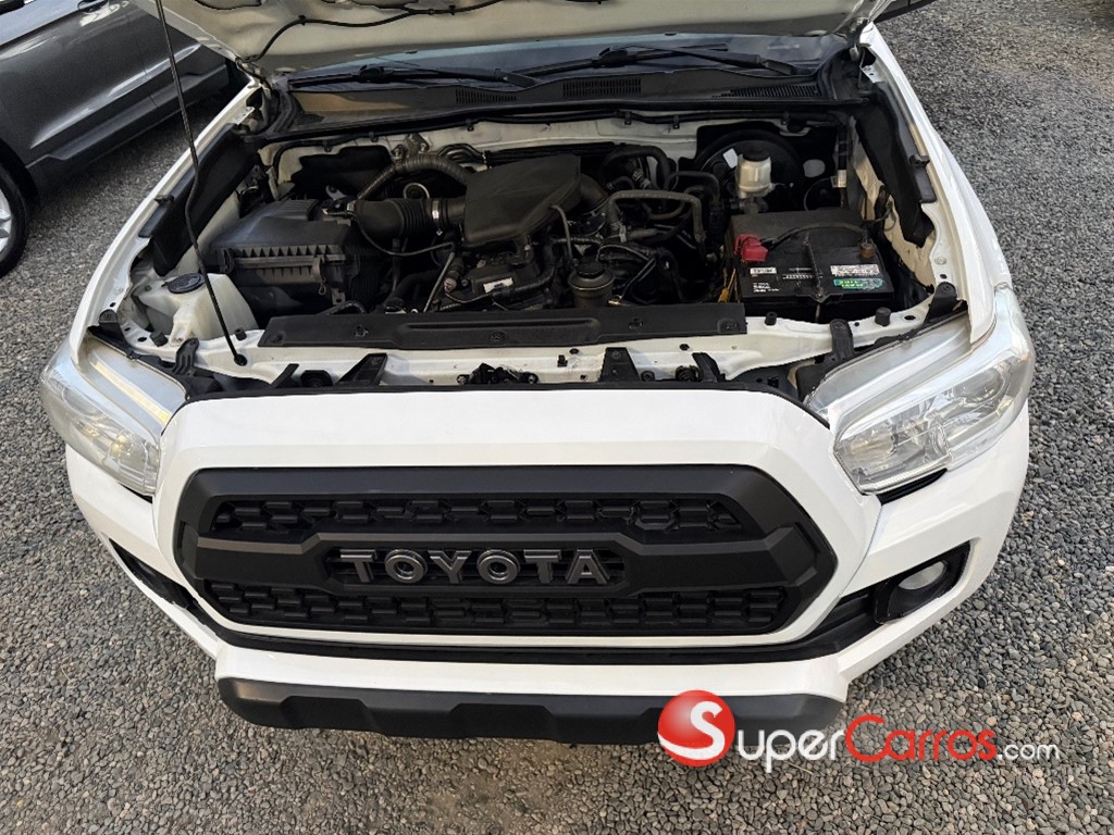 2020 Toyota Tacoma — foto 9 / 10